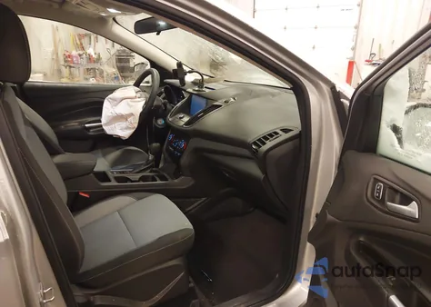 2017 Ford Escape Se from USA, damaged, VIN 1FMCU0GD8HUE59190